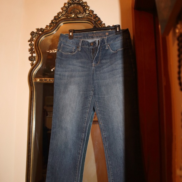 FADED GLORY Denim - **HP** EUC FADED GLORY STRAIGHT JEANS (12)
